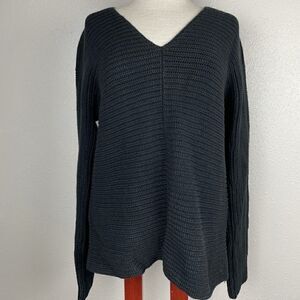 Ellen Tracy Black V Neck Sweater Size M EUC